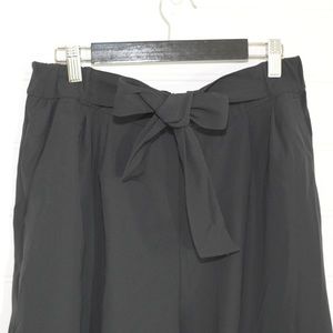 Lululemon Size 10 Noir Crop Pant 20”